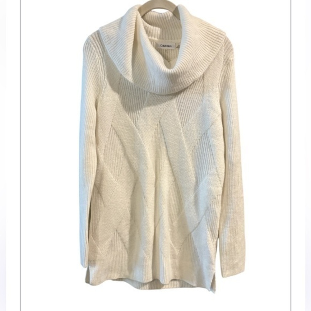 NWT CALVIN KLEIN Classic White Cowl
Neck Textured Soft & Cozy Sweater S